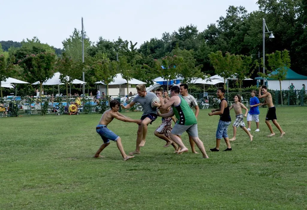 Отель Parco Delle Piscine Сартеано