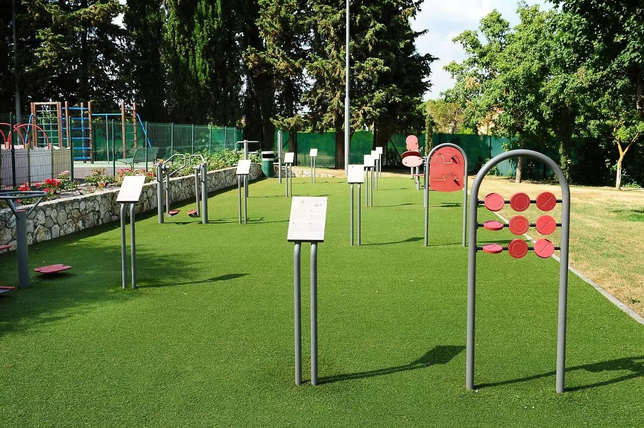 Отель Parco Delle Piscine Сартеано