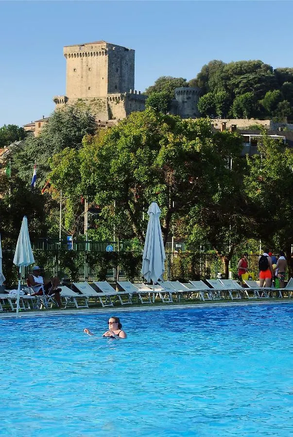 Отель Parco Delle Piscine Сартеано