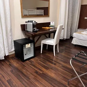 Отель Antico Moderno